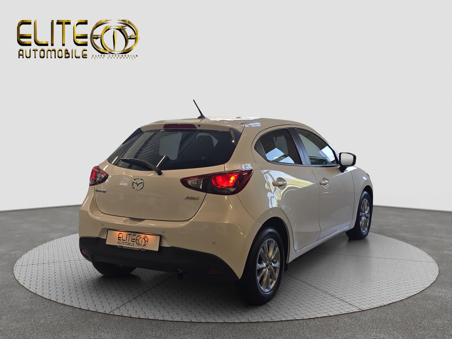 MAZDA 2 1.5i 16V Skyactiv-G Ambition Plus Drive-image-7