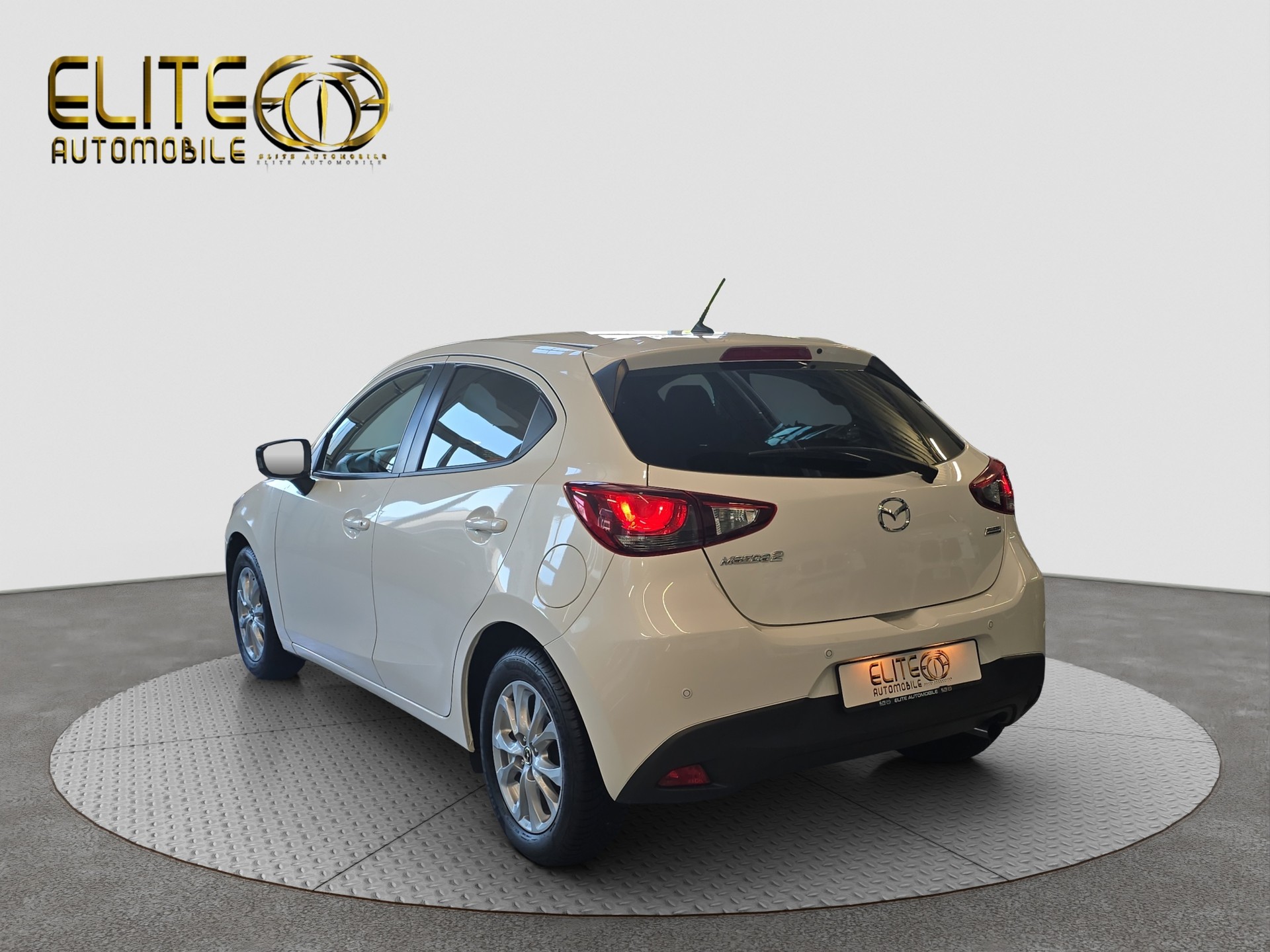 MAZDA 2 1.5i 16V Skyactiv-G Ambition Plus Drive-image-5