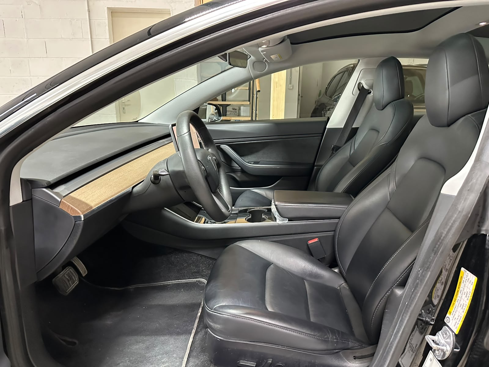 TESLA Model 3 Long Range Dual Motor AWD-image-10