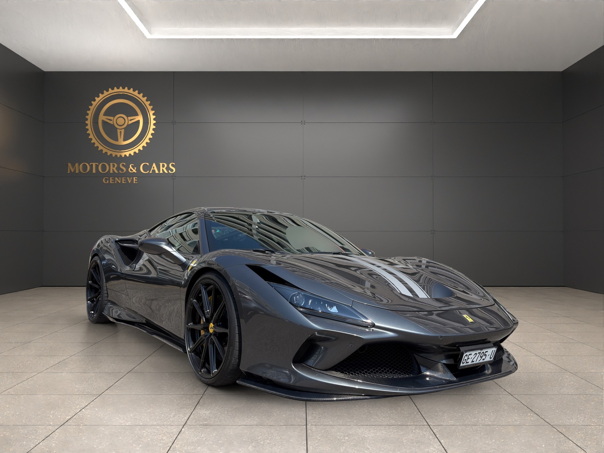 FERRARI F8 Tributo-image-1