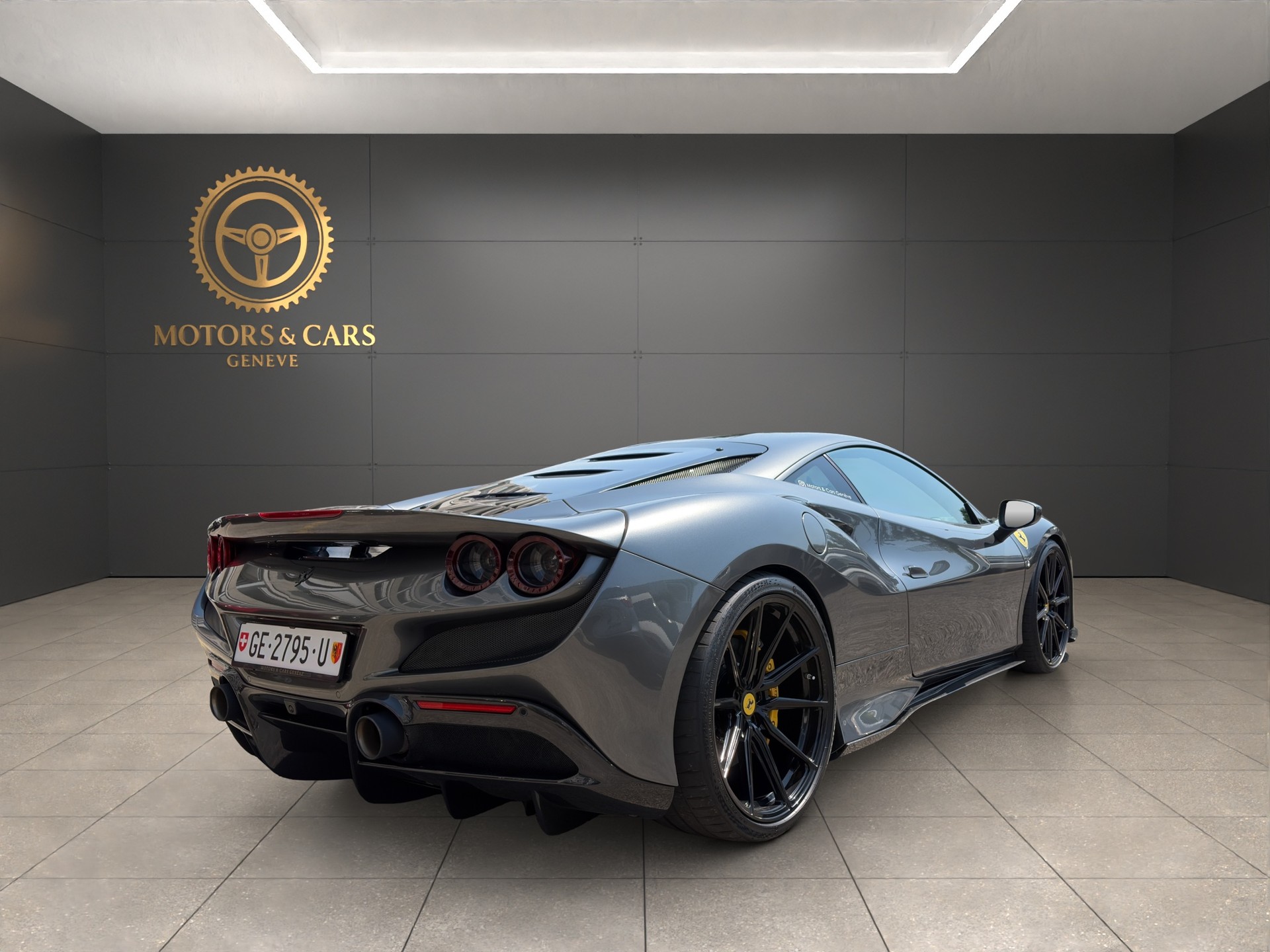 FERRARI F8 Tributo-image-7
