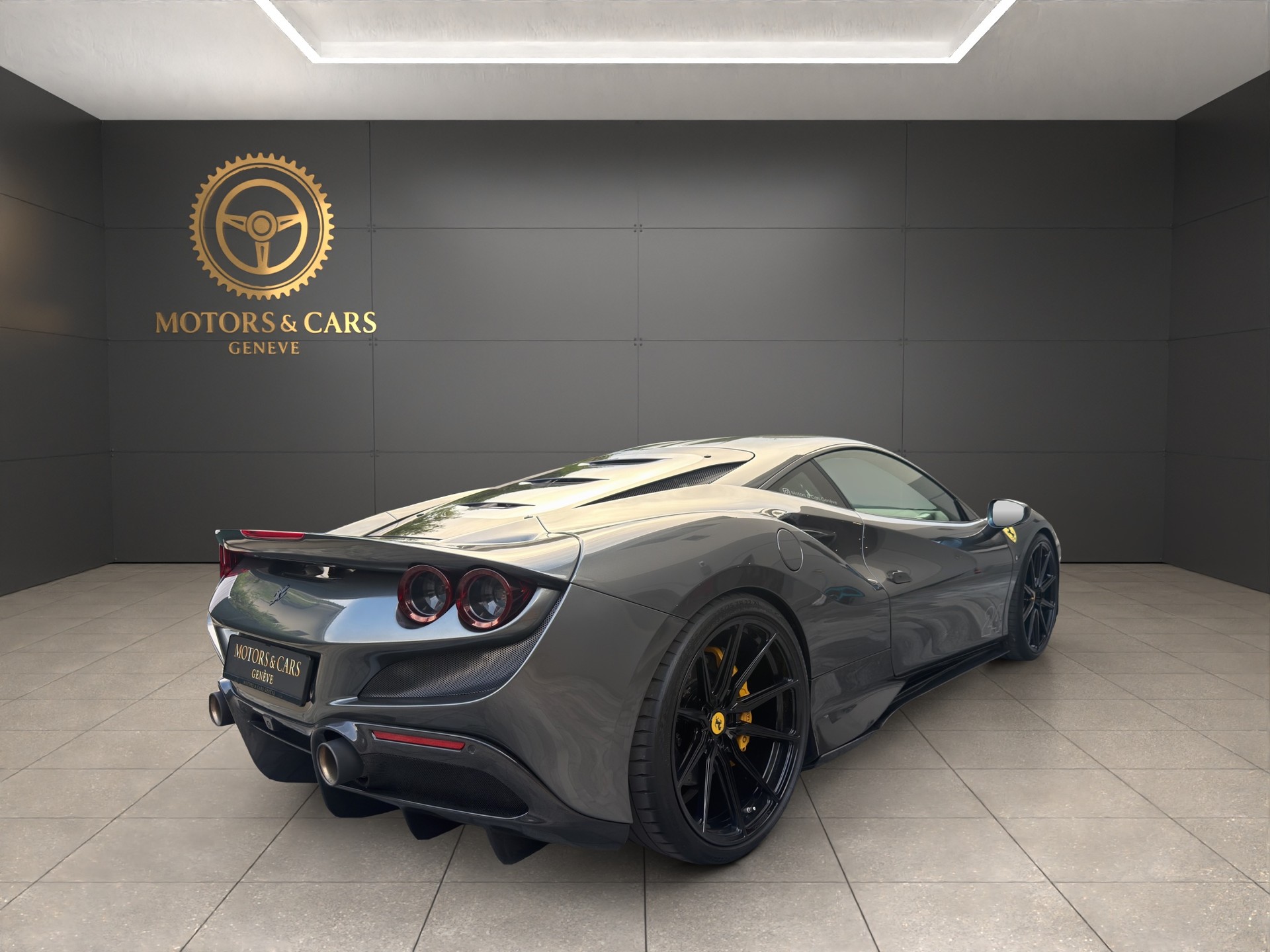FERRARI F8 Tributo-image-6