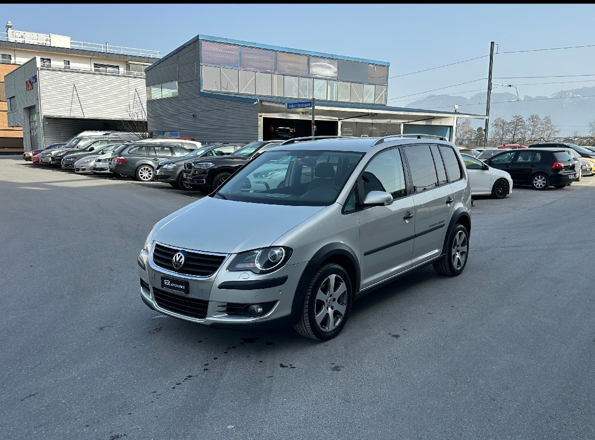 VW VW CrossTouran 1.4 TSI 7 Plätze-image-0