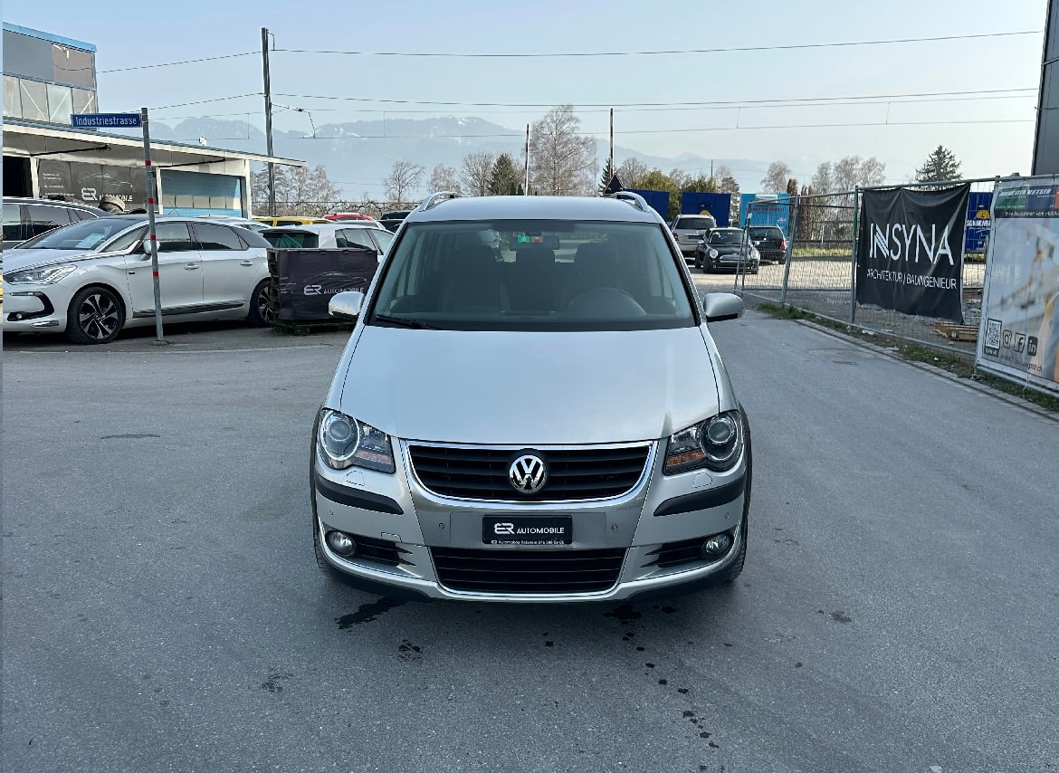 VW VW CrossTouran 1.4 TSI 7 Plätze-image-2