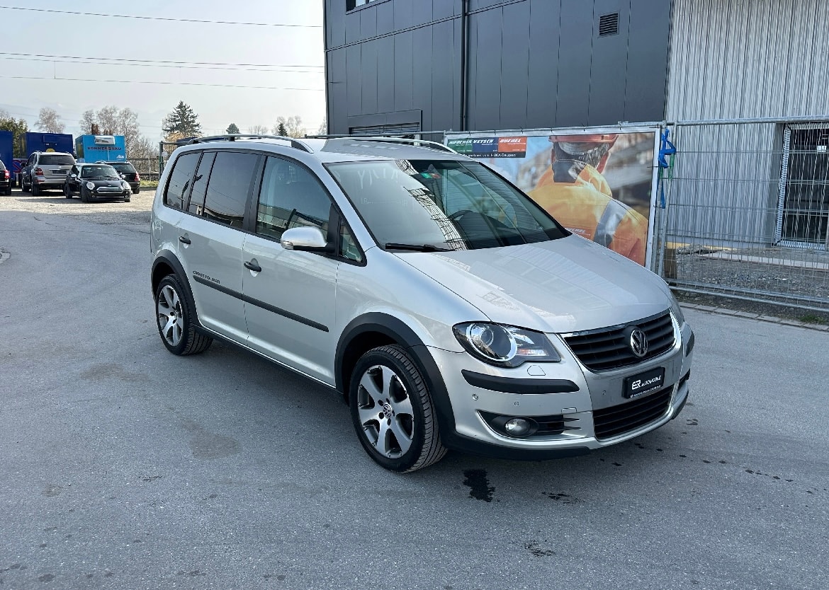 VW VW CrossTouran 1.4 TSI 7 Plätze-image-1