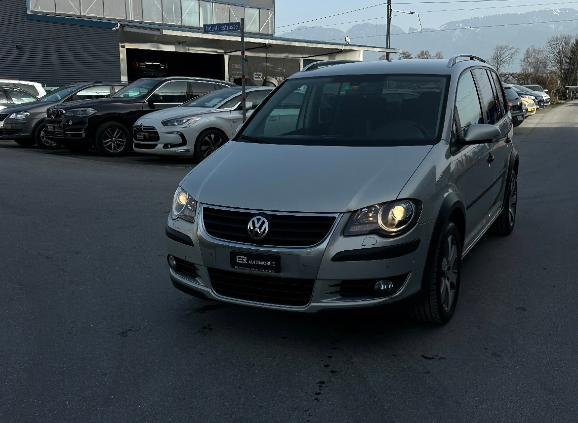 VW VW CrossTouran 1.4 TSI 7 Plätze-image-3