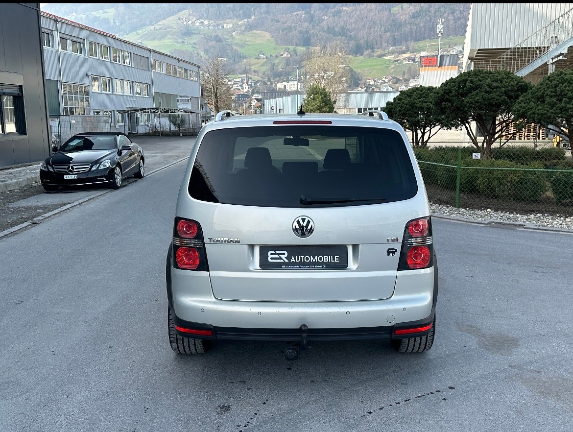 VW VW CrossTouran 1.4 TSI 7 Plätze-image-4