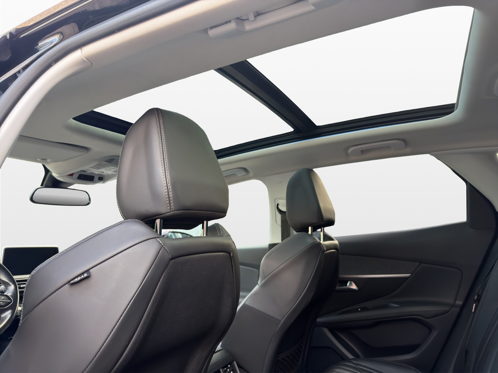 PEUGEOT 3008 1.6 BlueHDi Allure-image-15