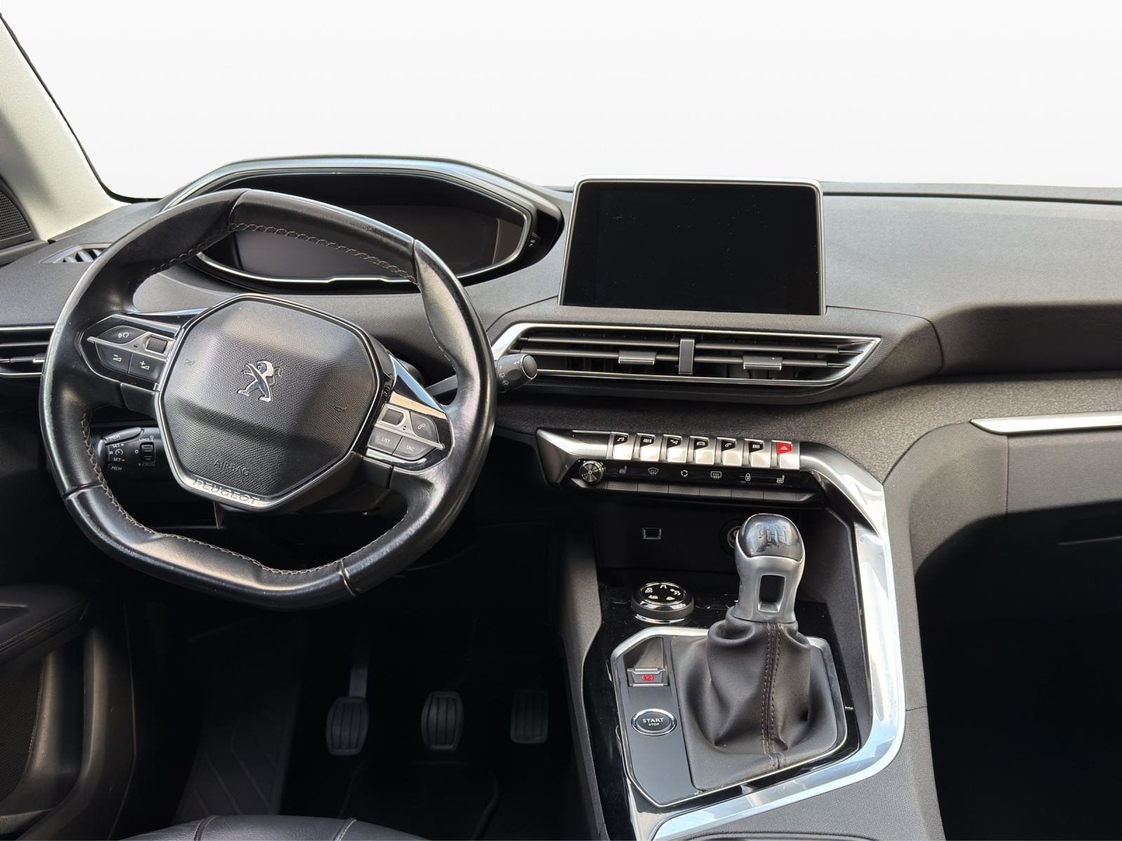 PEUGEOT 3008 1.6 BlueHDi Allure-image-11