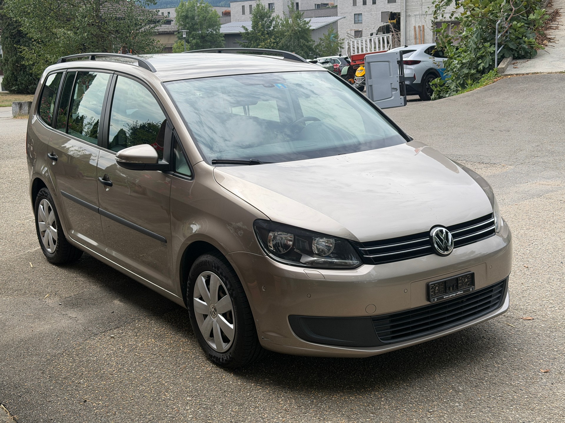 VW Touran 1.4 TSI Highline DSG-image-1