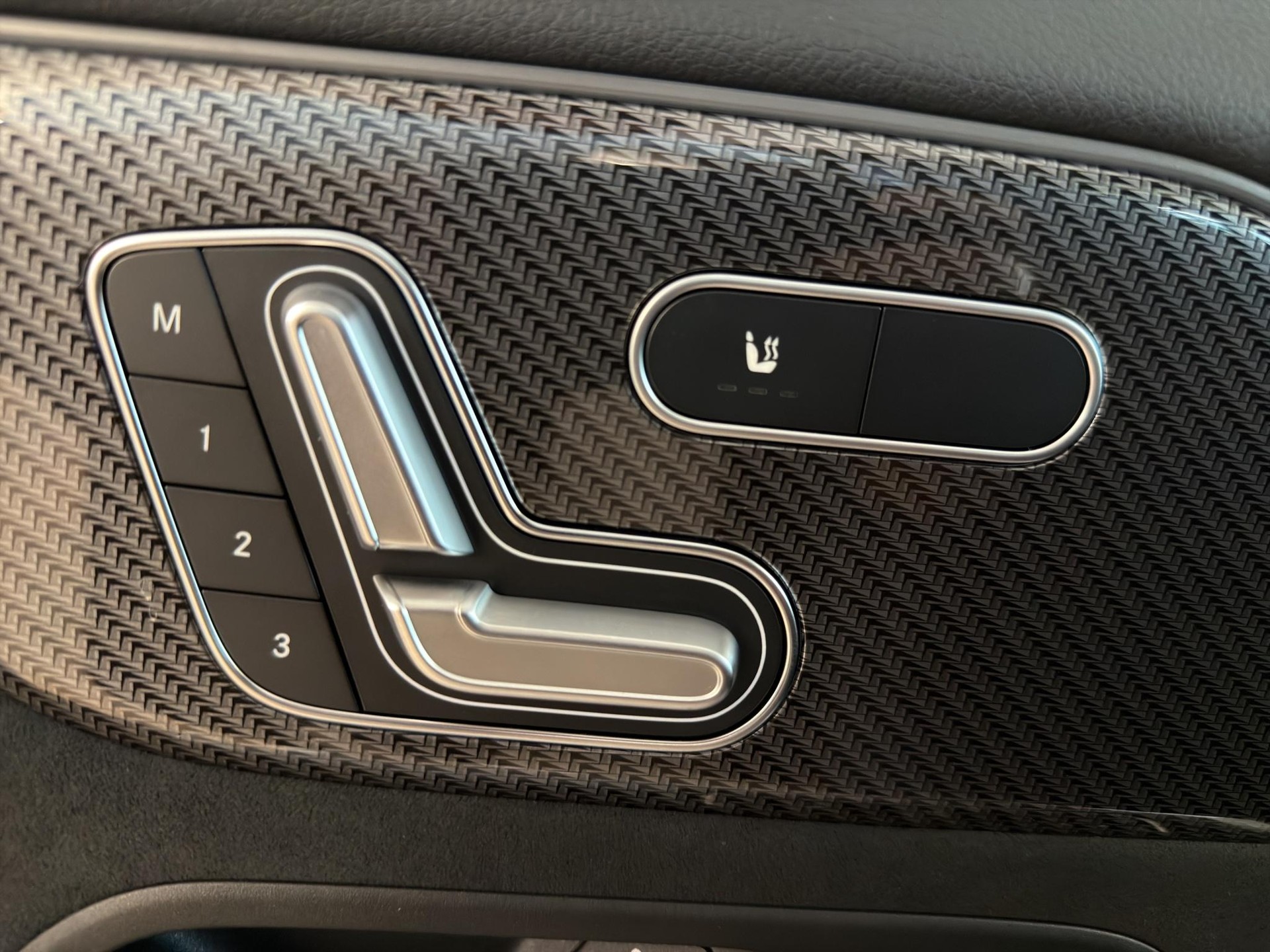MERCEDES-BENZ GLA 35 AMG 4matic-image-20