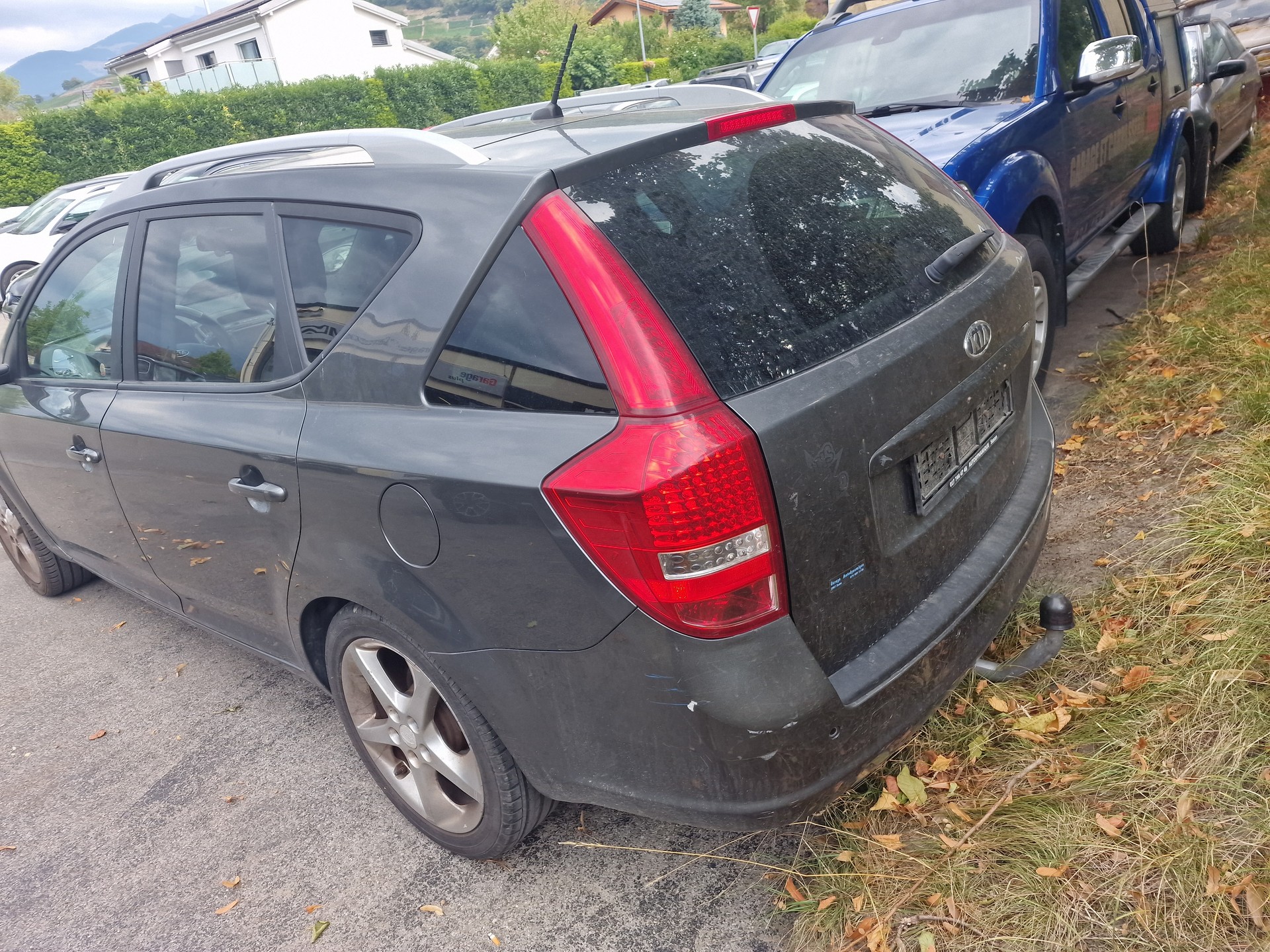 KIA Cee'd Sporty Wagon 1.6 16V Trend Automatic-image-3