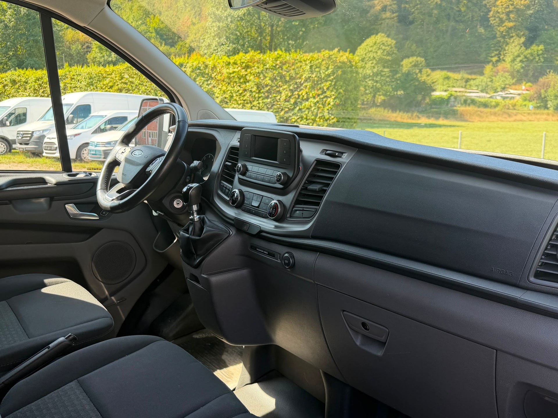 FORD Transit Custom Van 320 L1H1 Trend-image-9