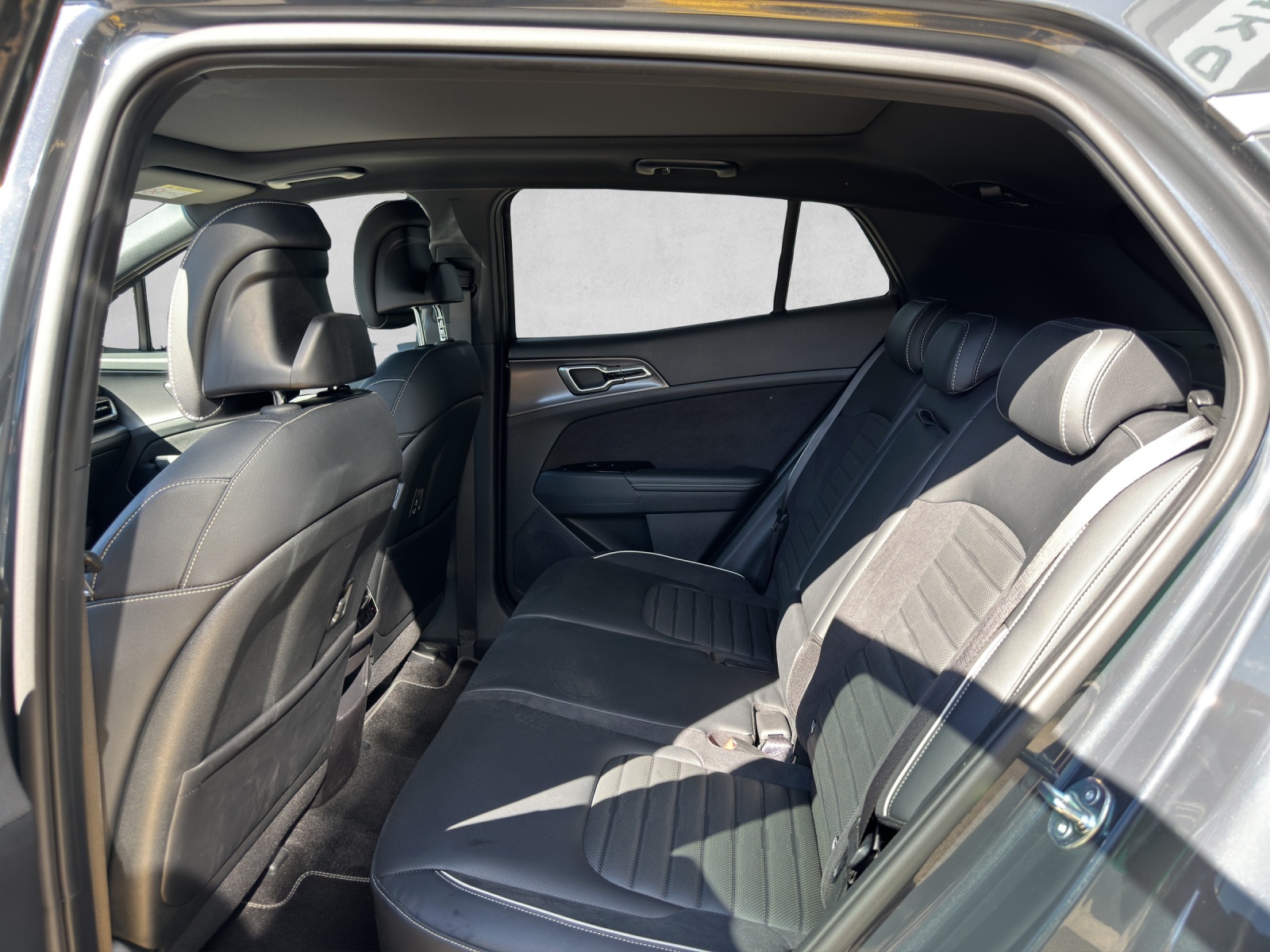 KIA Sportage 1.6T-GDi HEV GT-Line 4x4 A-image-9
