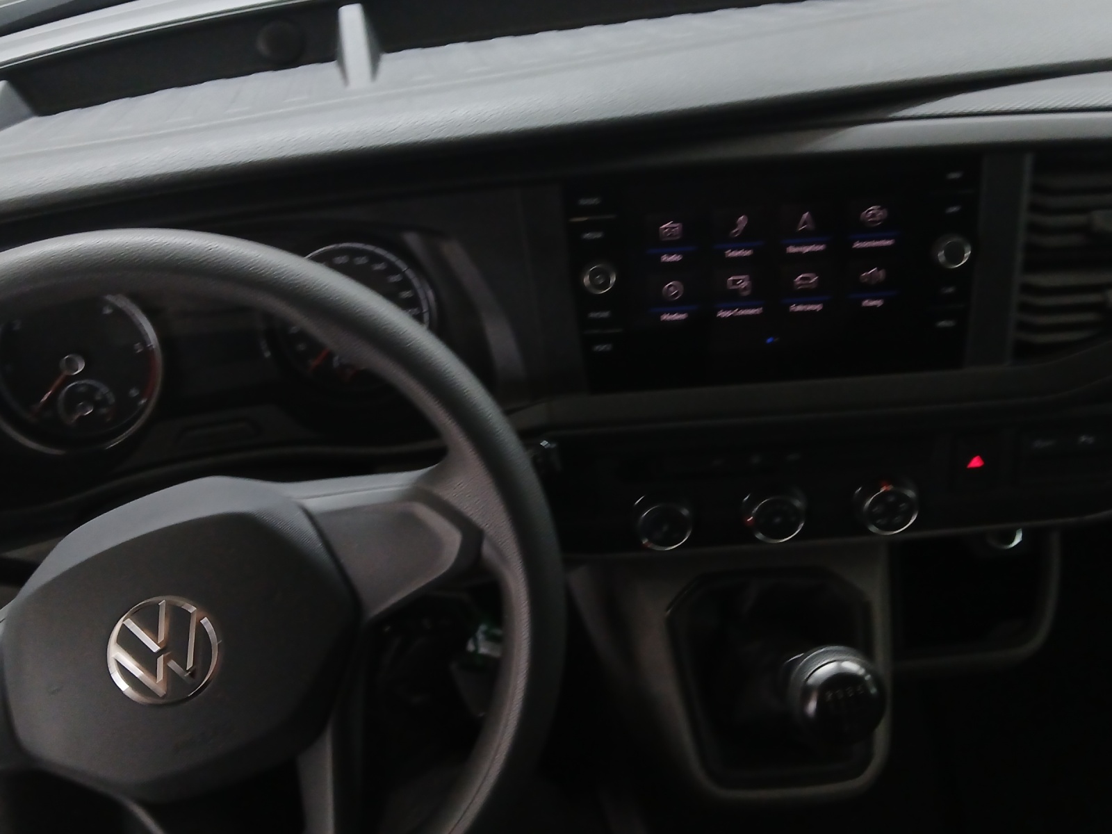 VW T6.1 2.0 TDI-image-8