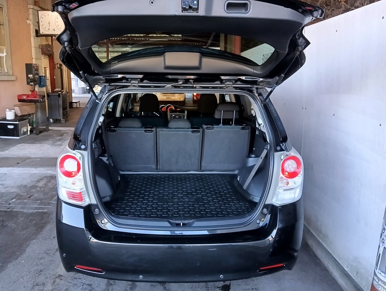 TOYOTA Verso 1.8 Linea Sol Premium-image-7