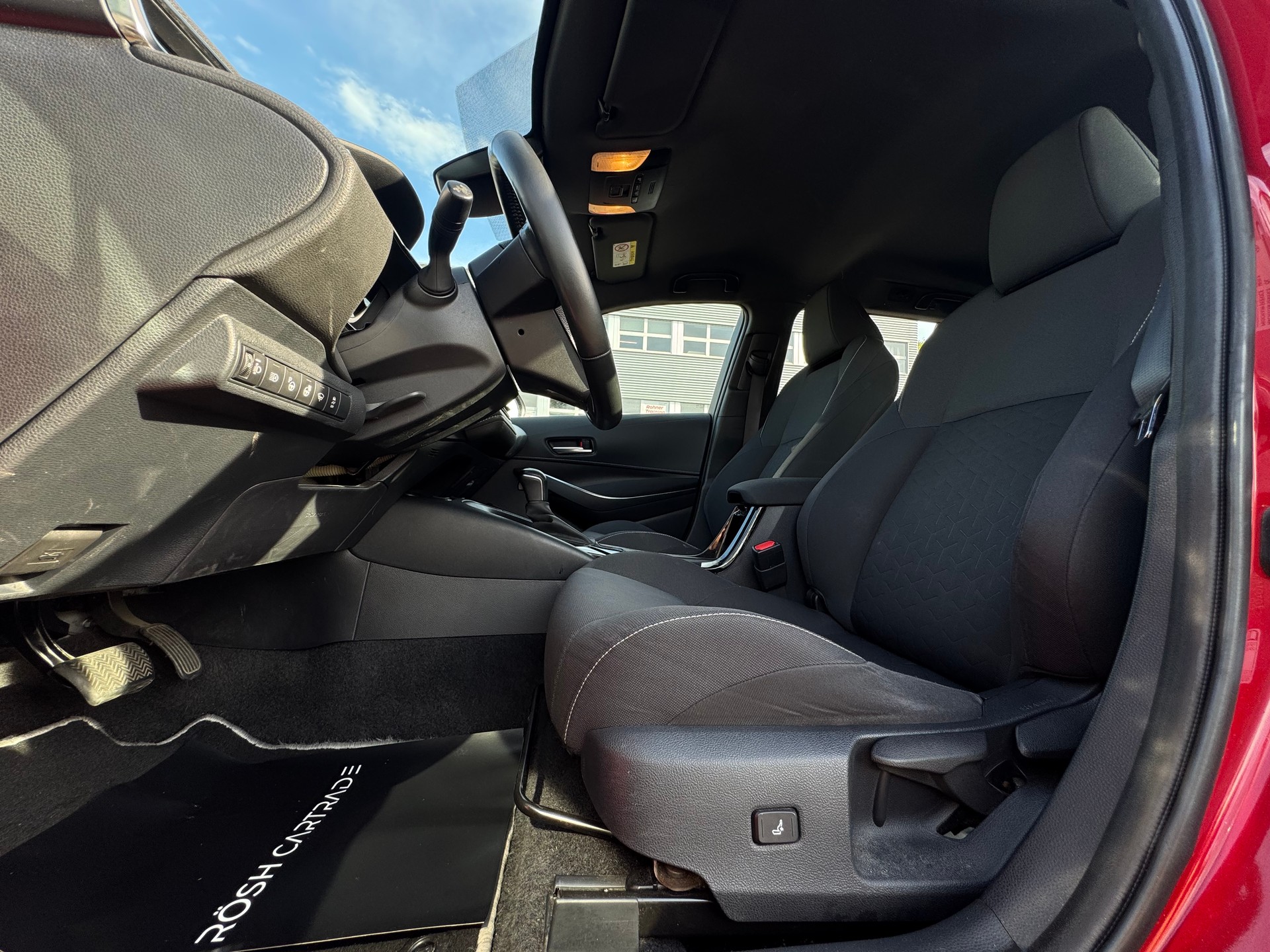 TOYOTA Corolla Touring Sports 1.8 HSD Active e-CVT-image-13