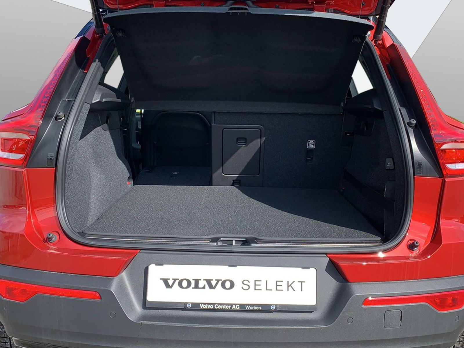 VOLVO XC40 1.5 T5 TE R-Design-image-7