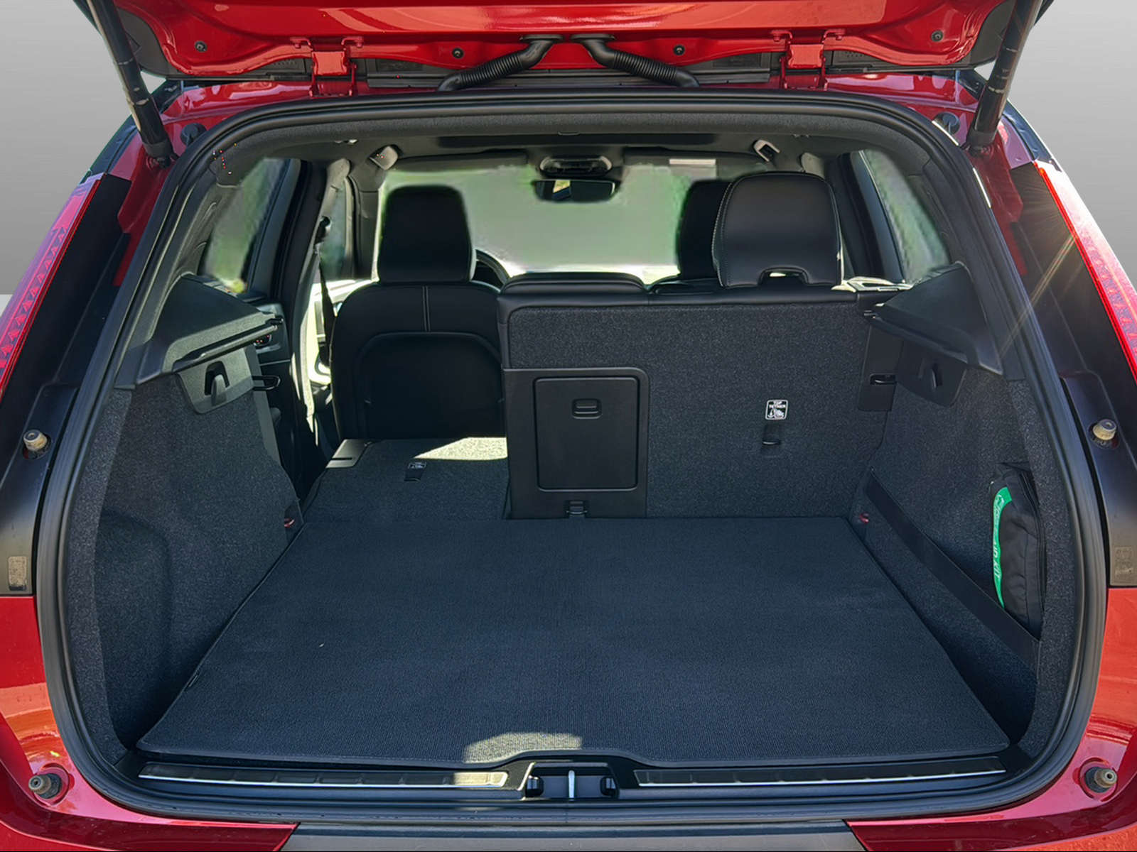 VOLVO XC40 1.5 T5 TE R-Design-image-15