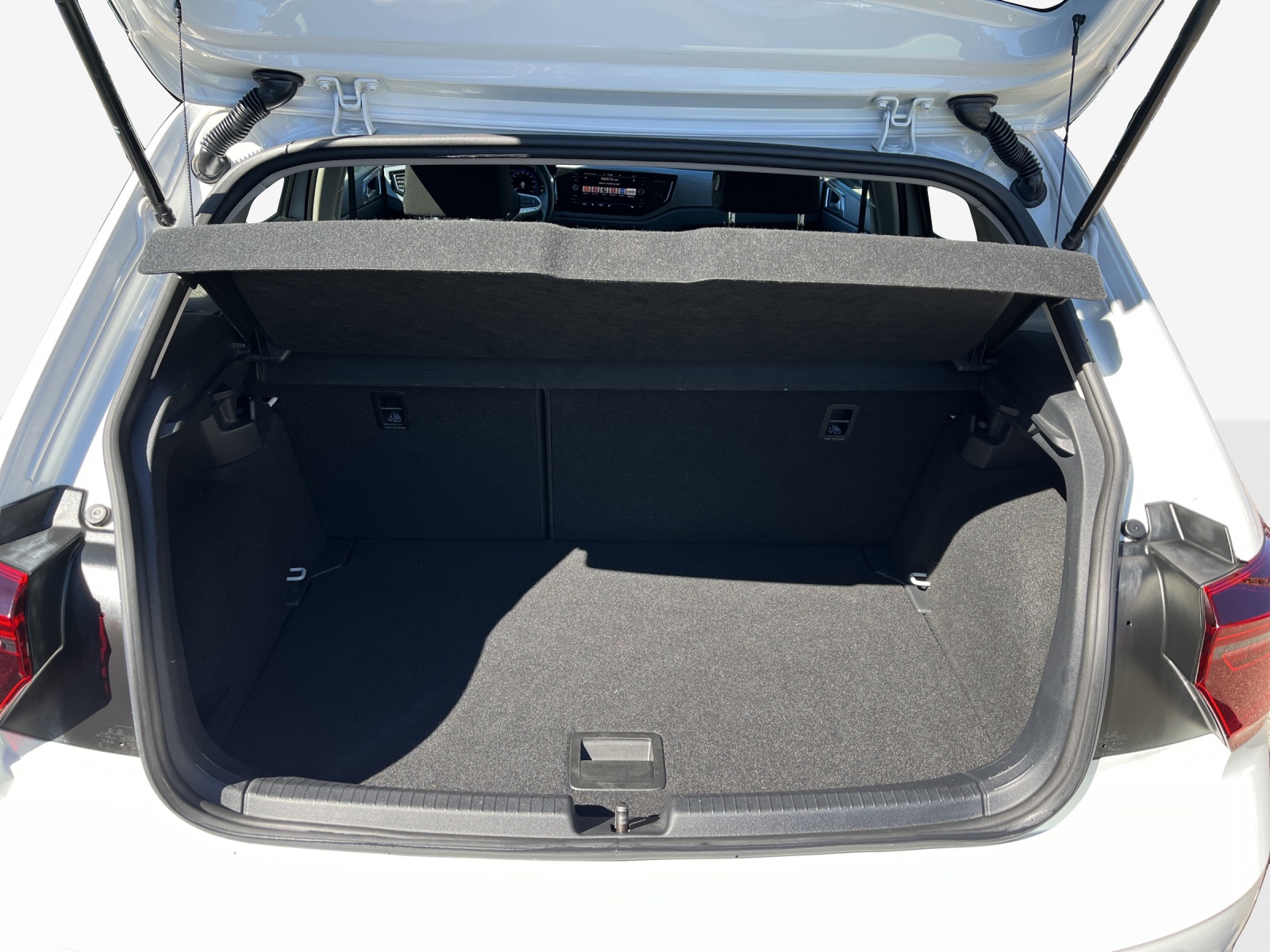 VW Polo 1.0 TSI Style DSG-image-12