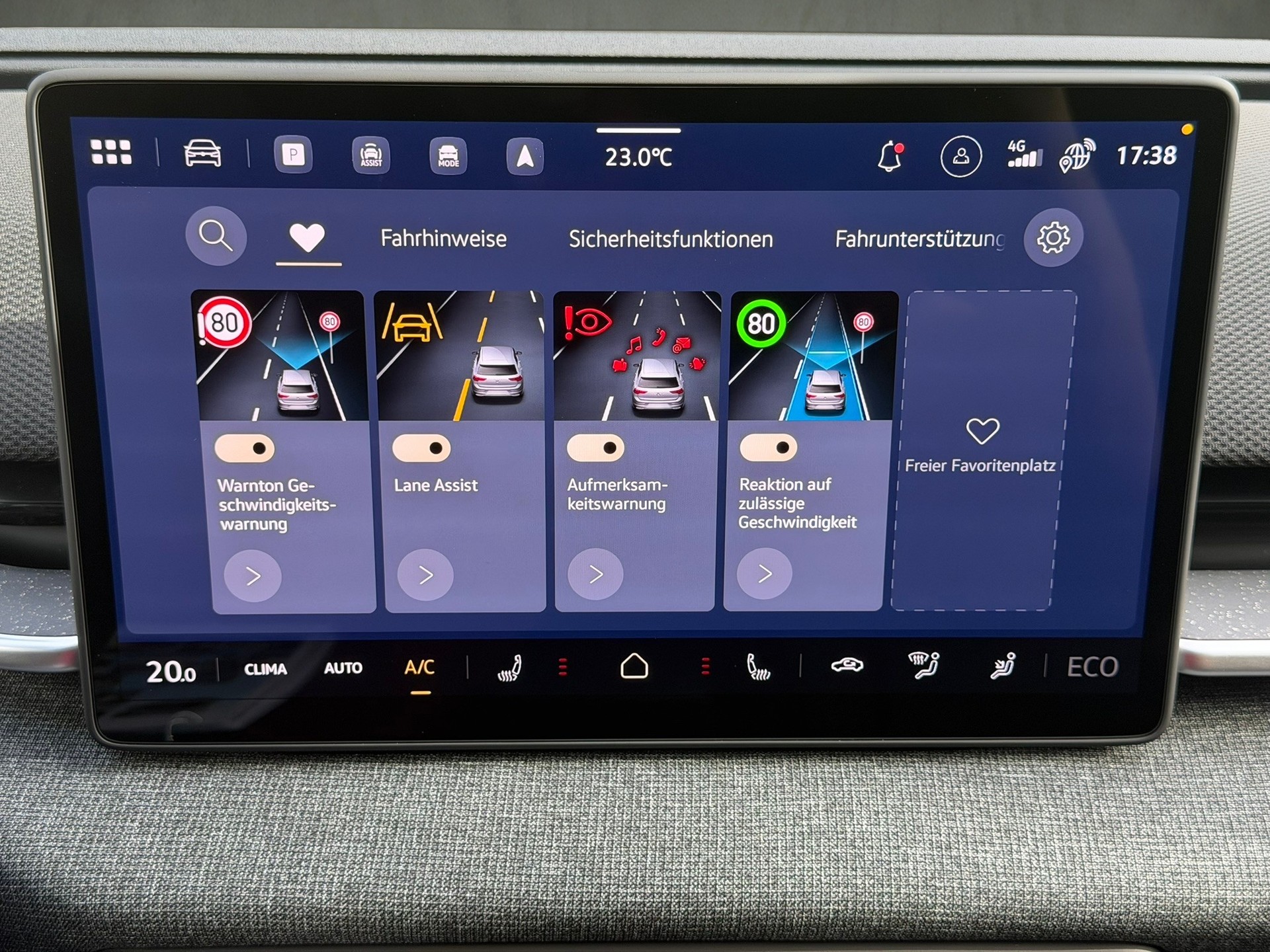 VW ID.Polo 52 kWh Style Edition One Plus-image-16