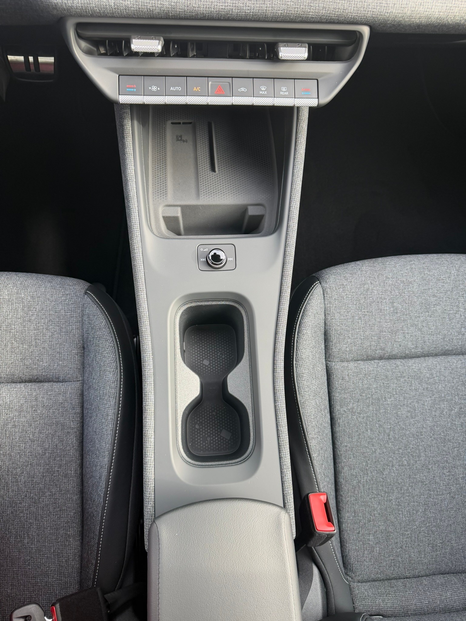 VW ID.Polo 52 kWh Style Edition One Plus-image-26
