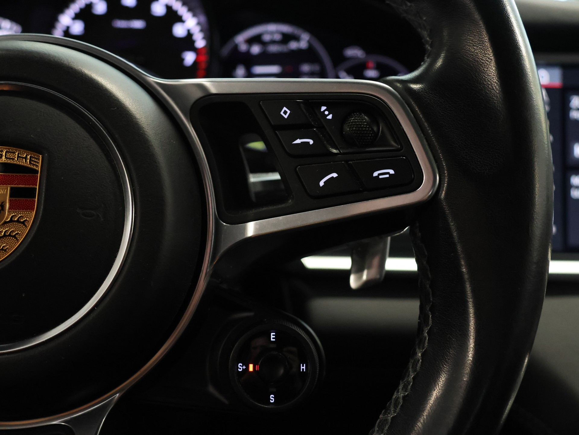 PORSCHE Panamera 4 E-Hybrid Sport Turismo PDK *SPORT-CHRONO*-image-22