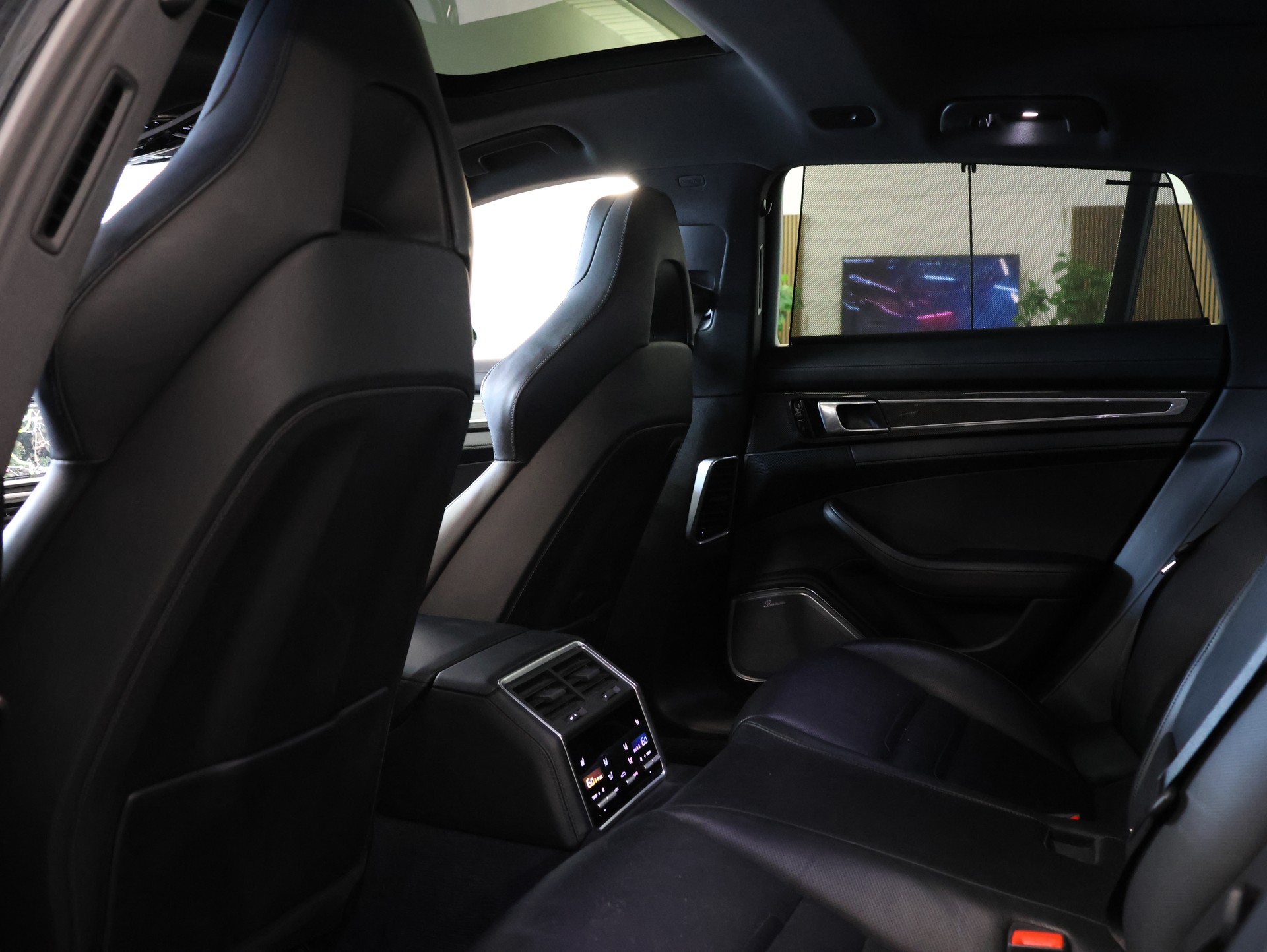 PORSCHE Panamera 4 E-Hybrid Sport Turismo PDK *SPORT-CHRONO*-image-36
