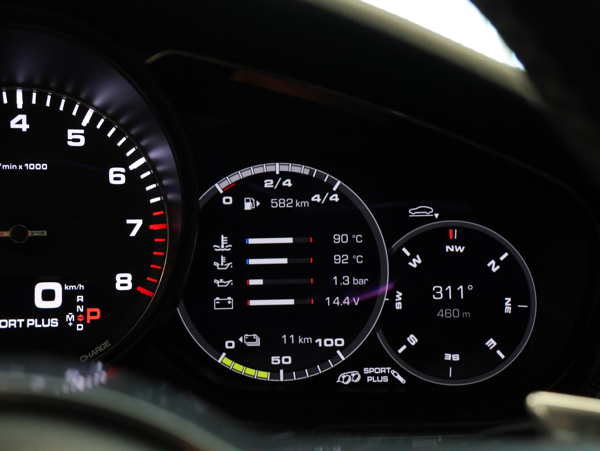 PORSCHE Panamera 4 E-Hybrid Sport Turismo PDK *SPORT-CHRONO*-image-21