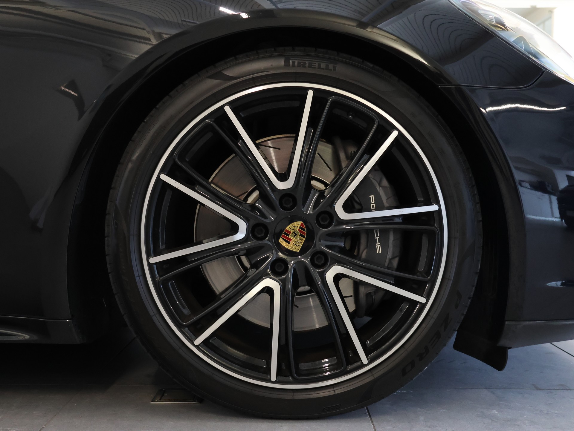 PORSCHE Panamera 4 E-Hybrid Sport Turismo PDK *SPORT-CHRONO*-image-11