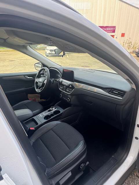 FORD Kuga 2.5 Plug-in Hybrid Titanium X-image-9