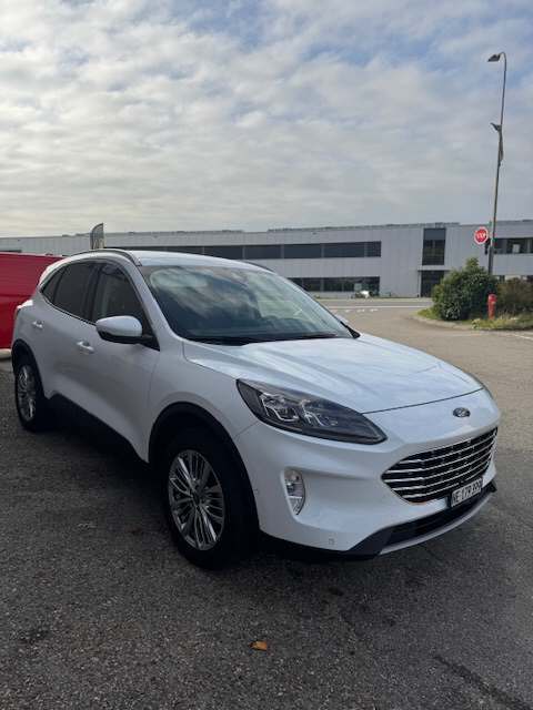 FORD Kuga 2.5 Plug-in Hybrid Titanium X