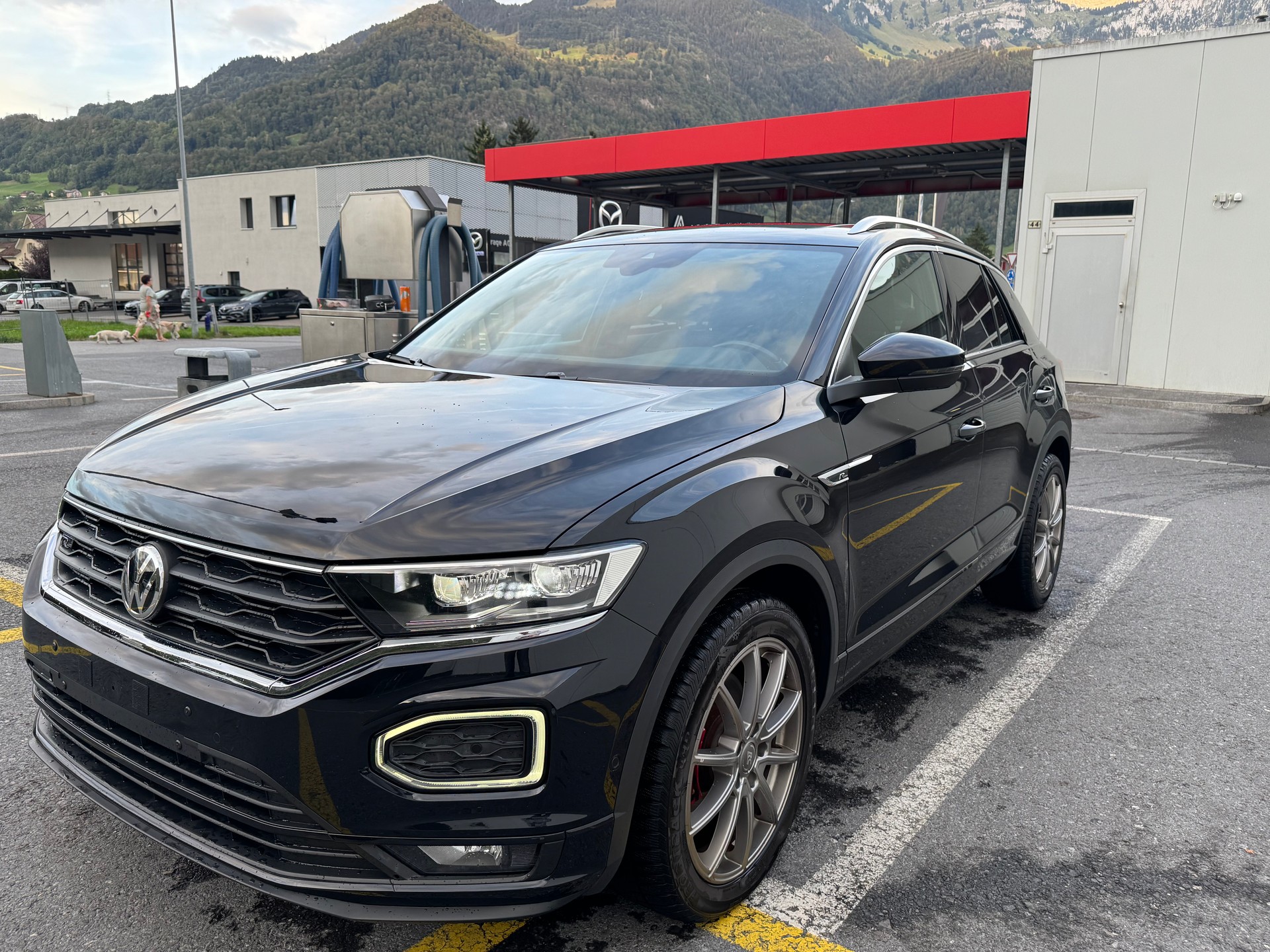 VW 2.0 TSI R Sport DSG 4motion- 8 Fachbereift-image-0