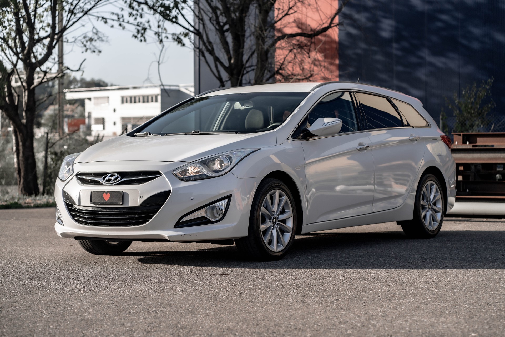 HYUNDAI i40 Wagon 2.0 GDi Style * FRISCH AB MFK * NEUE KUPPLUNG *-image-0