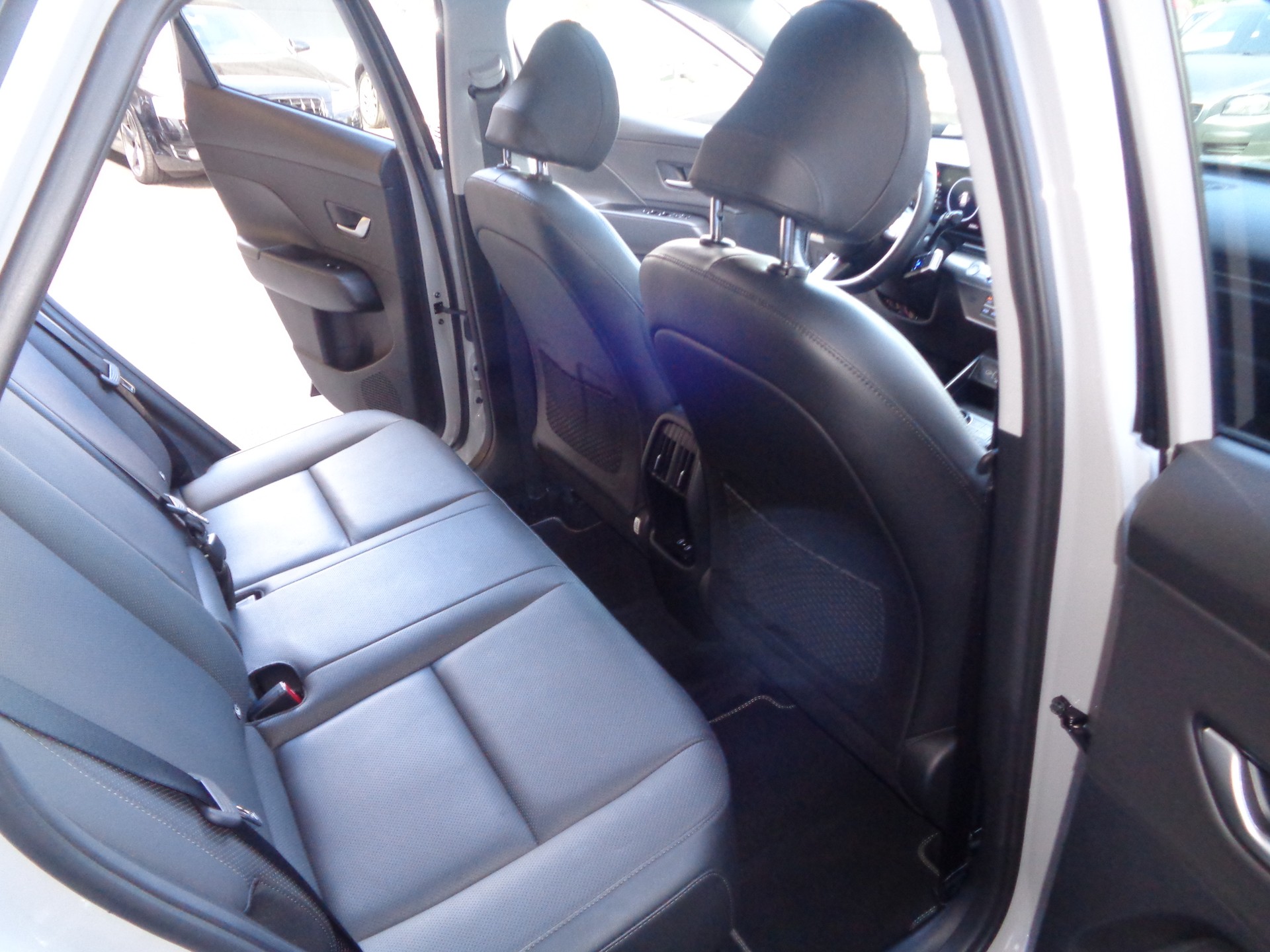 HYUNDAI Kona 1.6 GDi HEV Vertex DCT-image-14