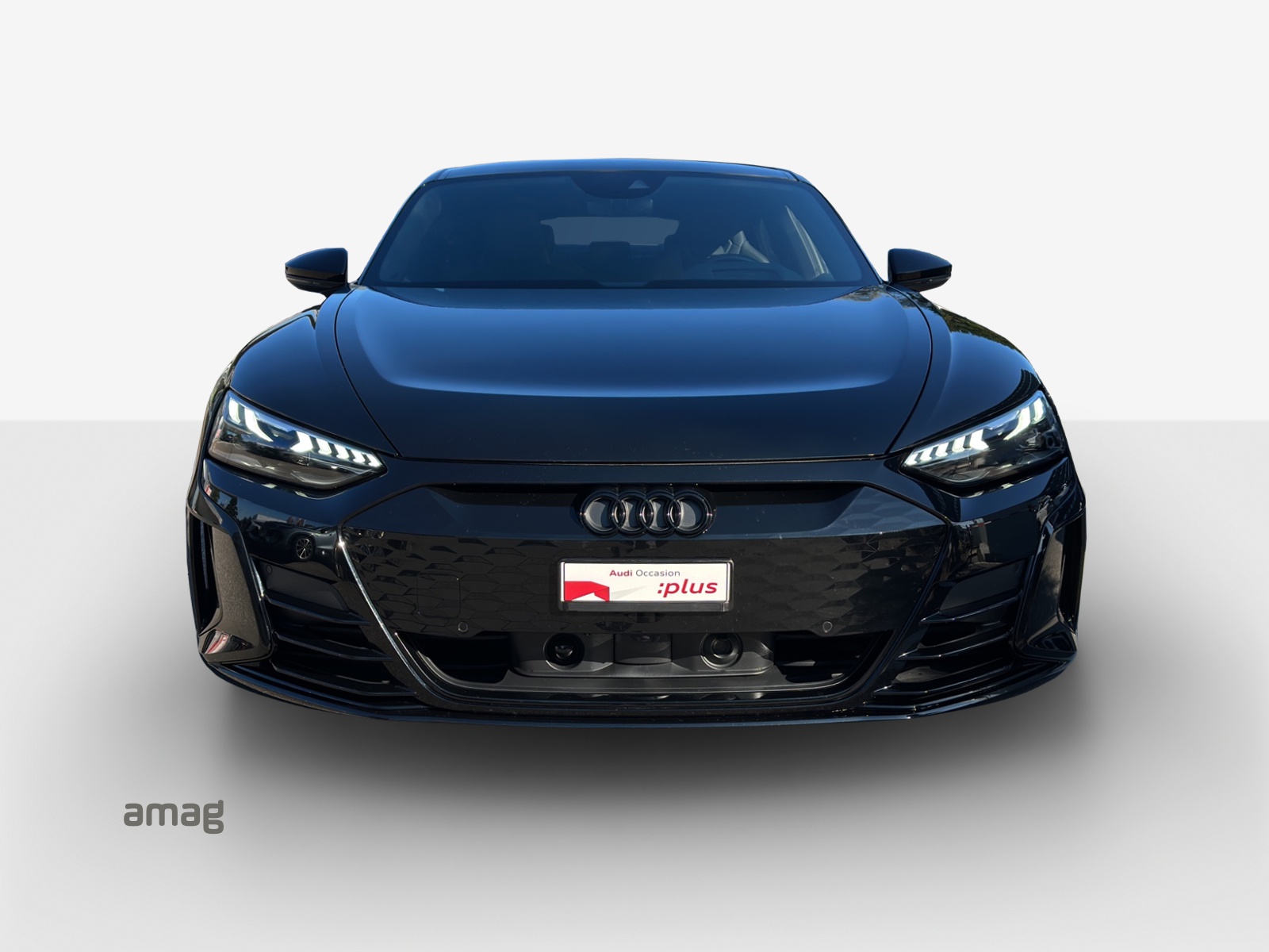 AUDI e-tron GT quattro-image-6