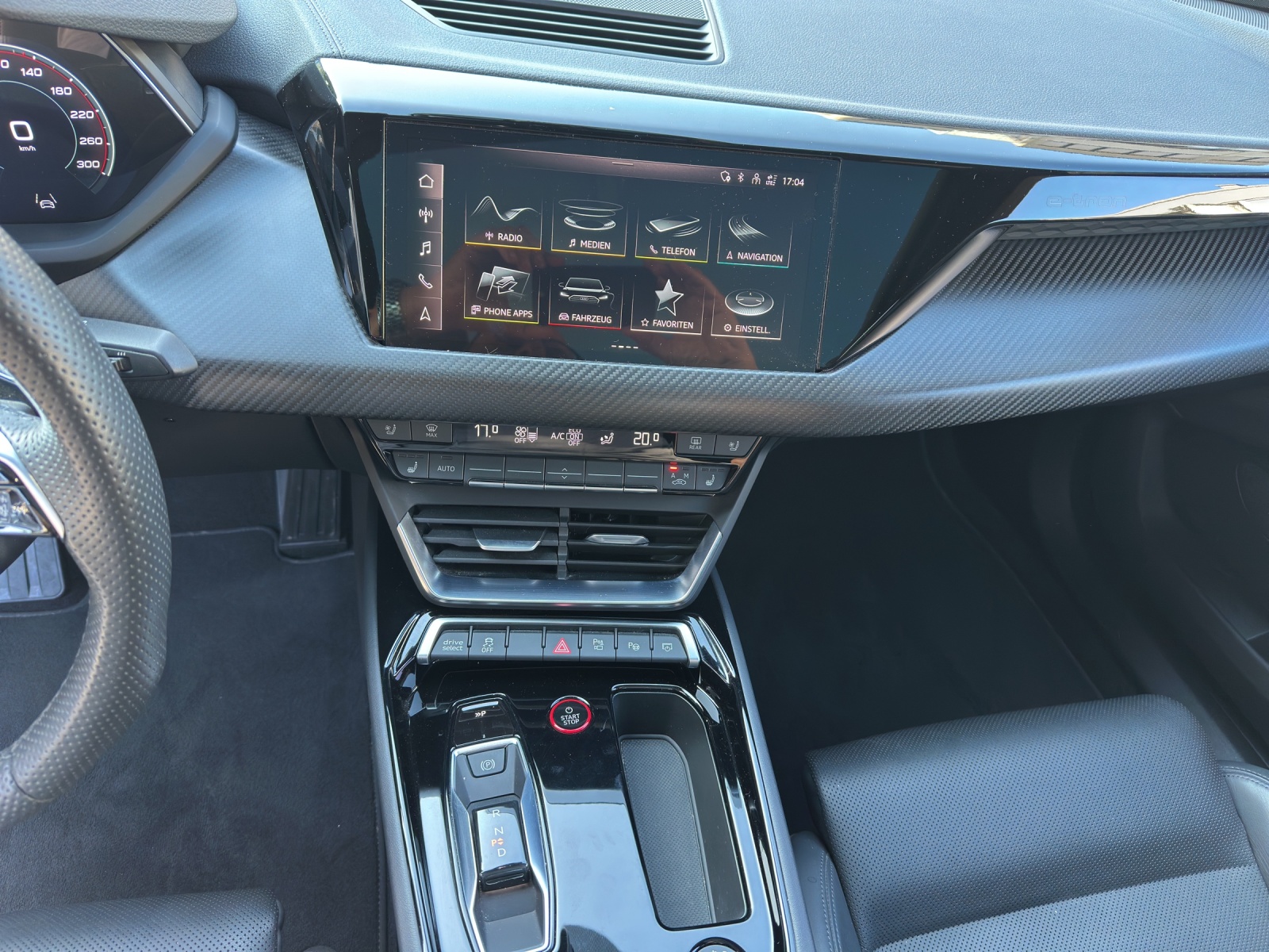 AUDI e-tron GT quattro-image-10