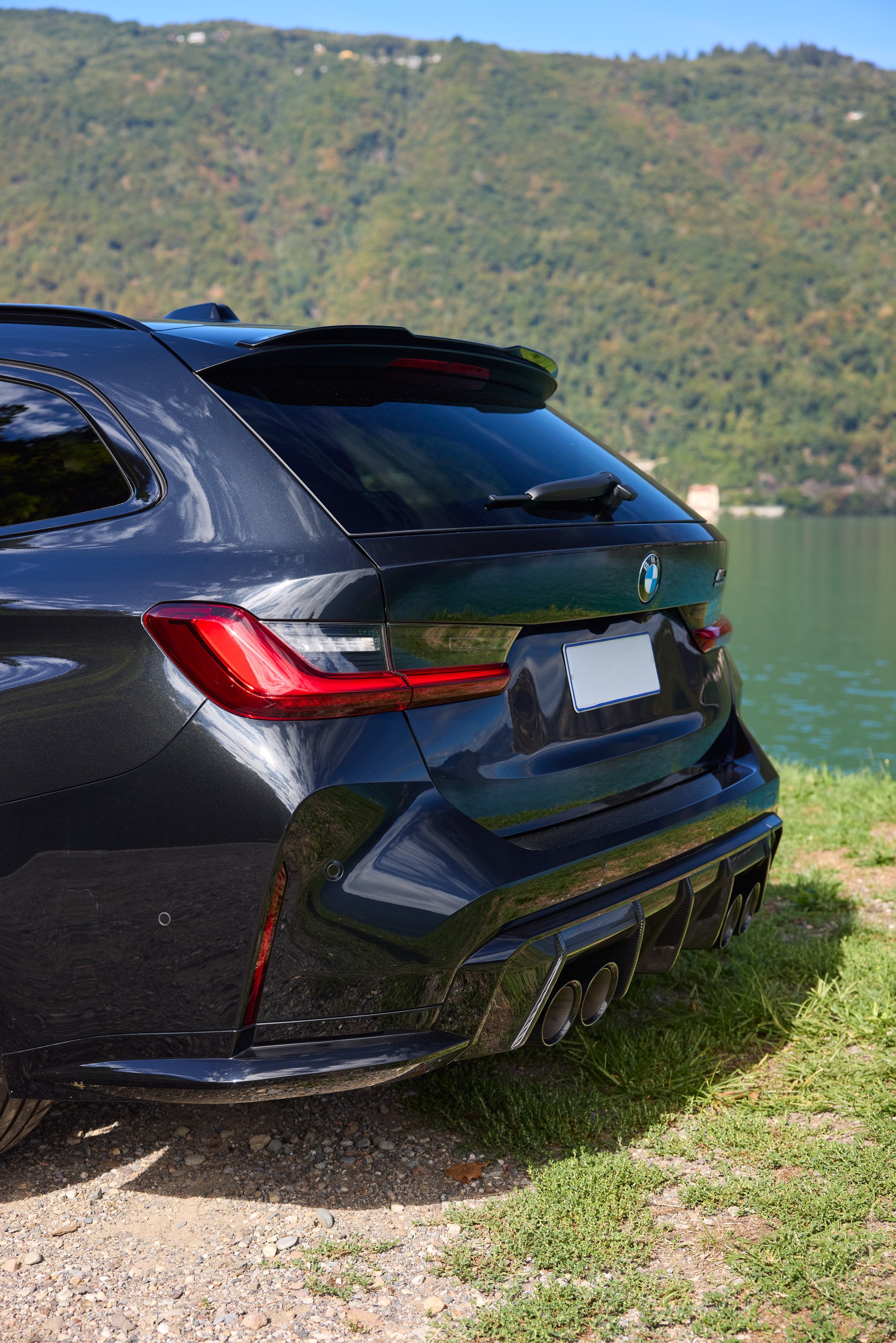 BMW Competition Touring xDrive-image-2