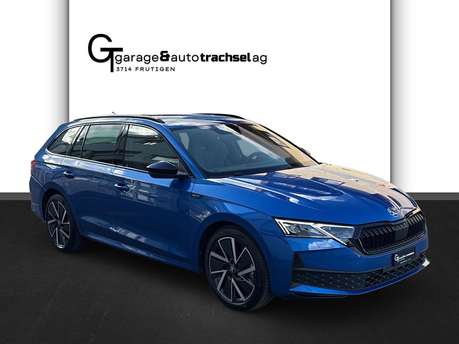 SKODA Octavia Combi 2.0 TSI DSG Sport Line 4x4-image-6