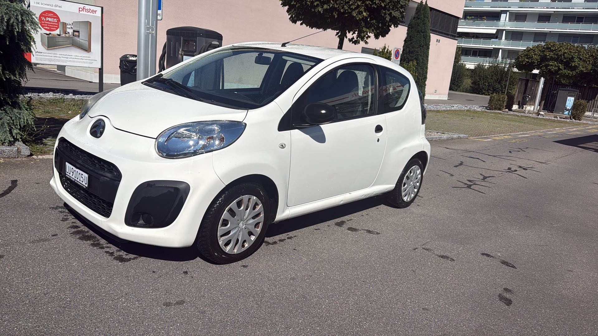 CITROEN C1 1.0i Attraction-image-1