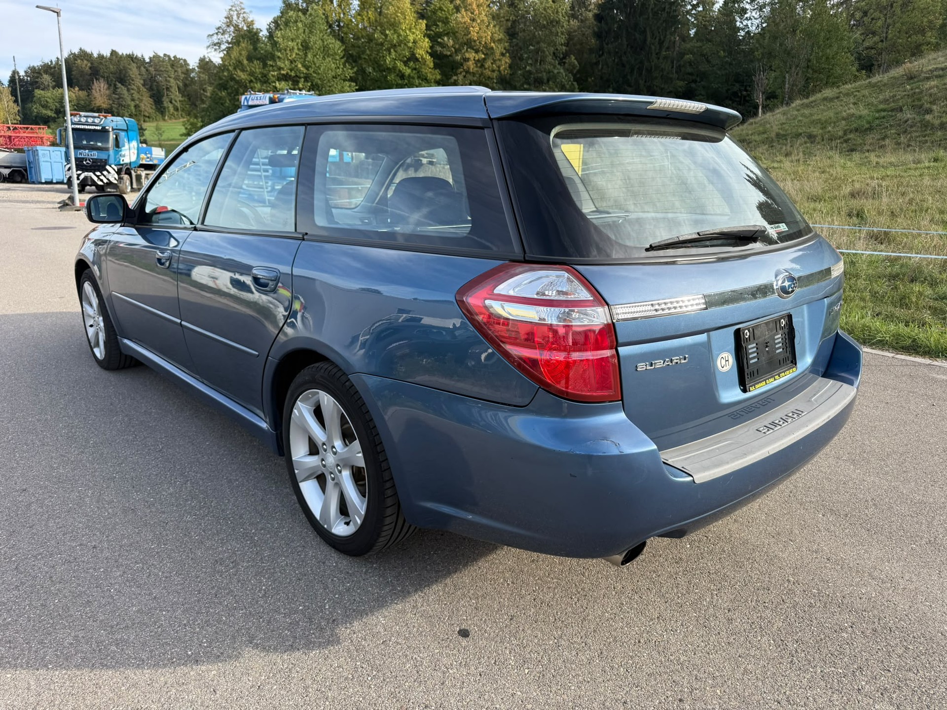 SUBARU Legacy 2.0R AWD Swiss-image-5