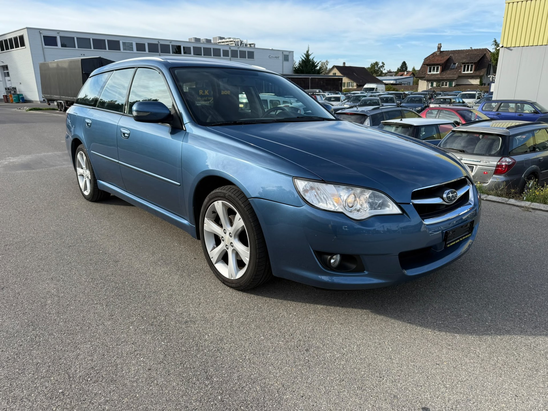 SUBARU Legacy 2.0R AWD Swiss-image-1