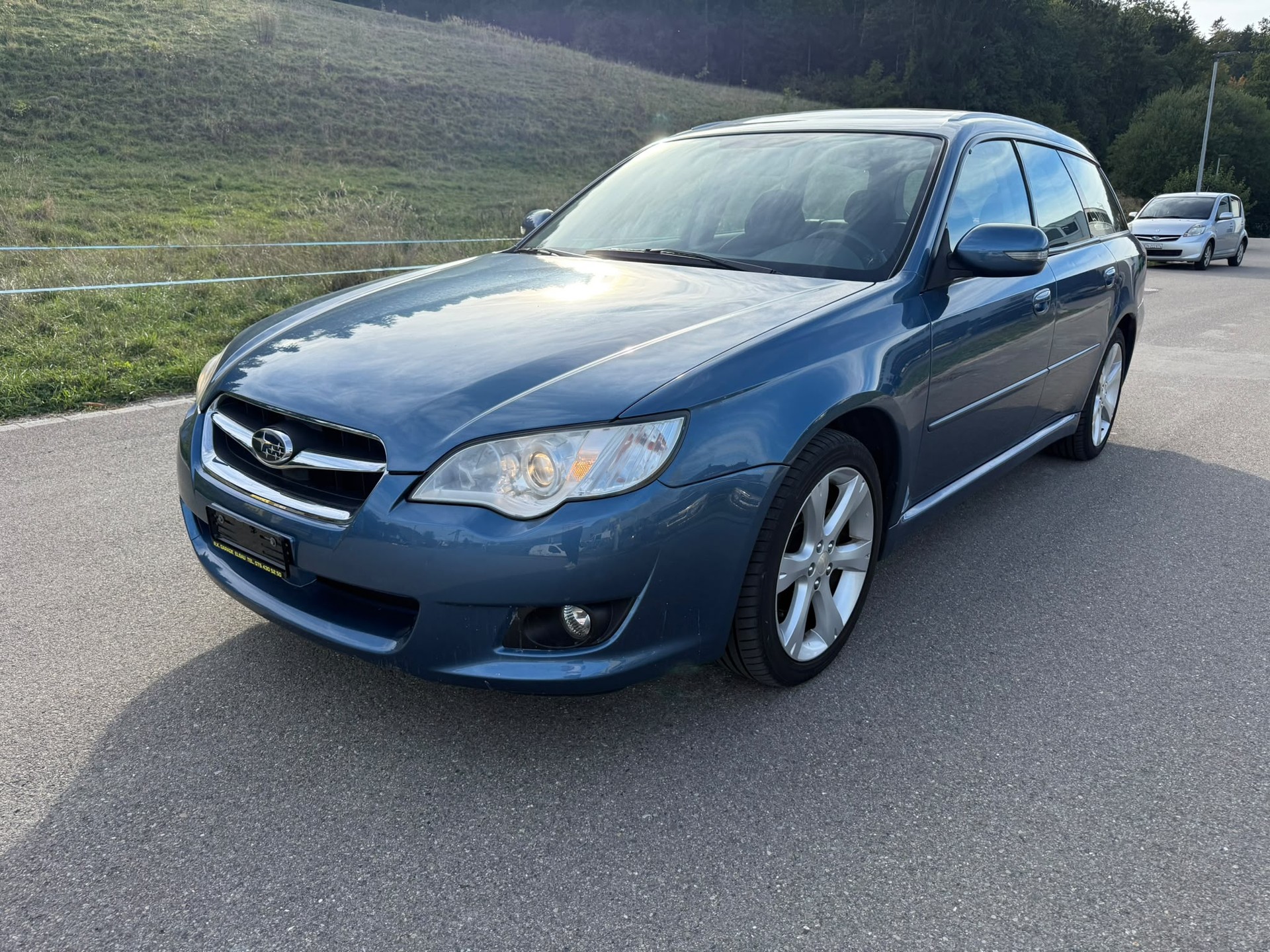 SUBARU Legacy 2.0R AWD Swiss-image-2