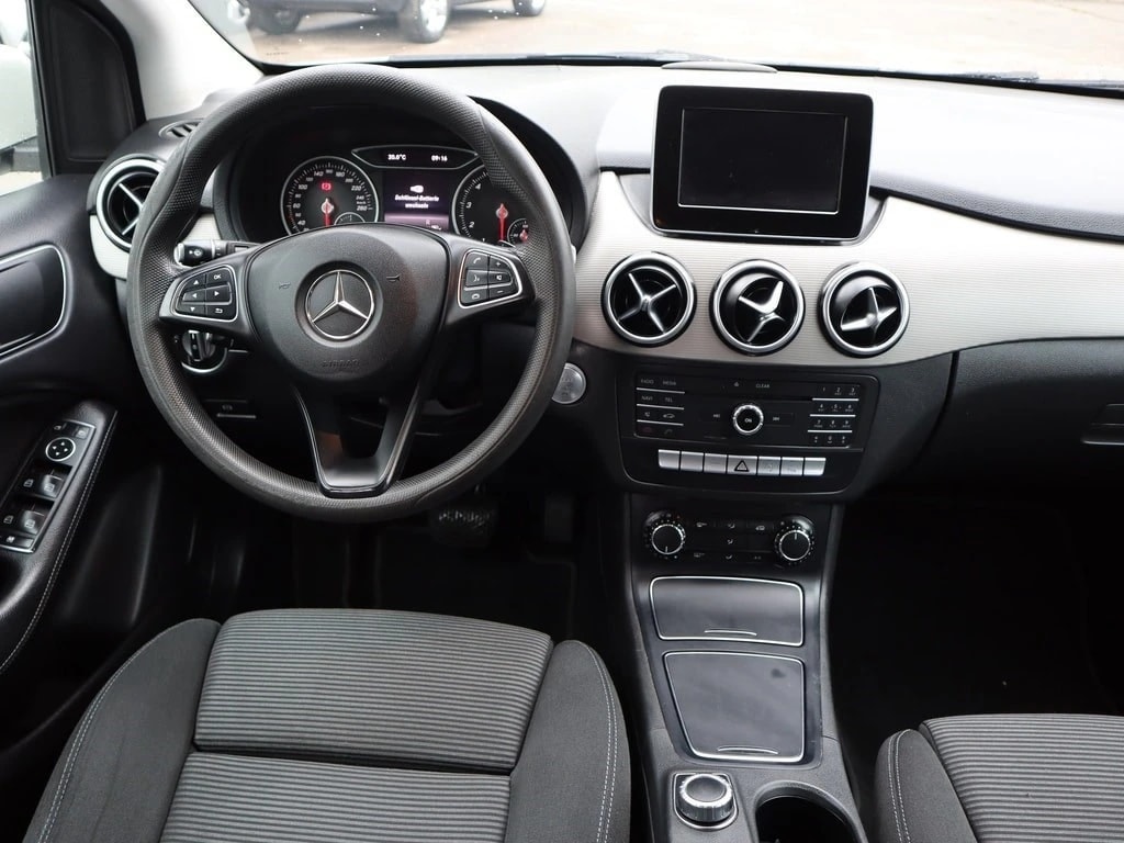 MERCEDES-BENZ B 220 Style 4Matic 7G-DCT ** Frisch ab MFK und Service **-image-8