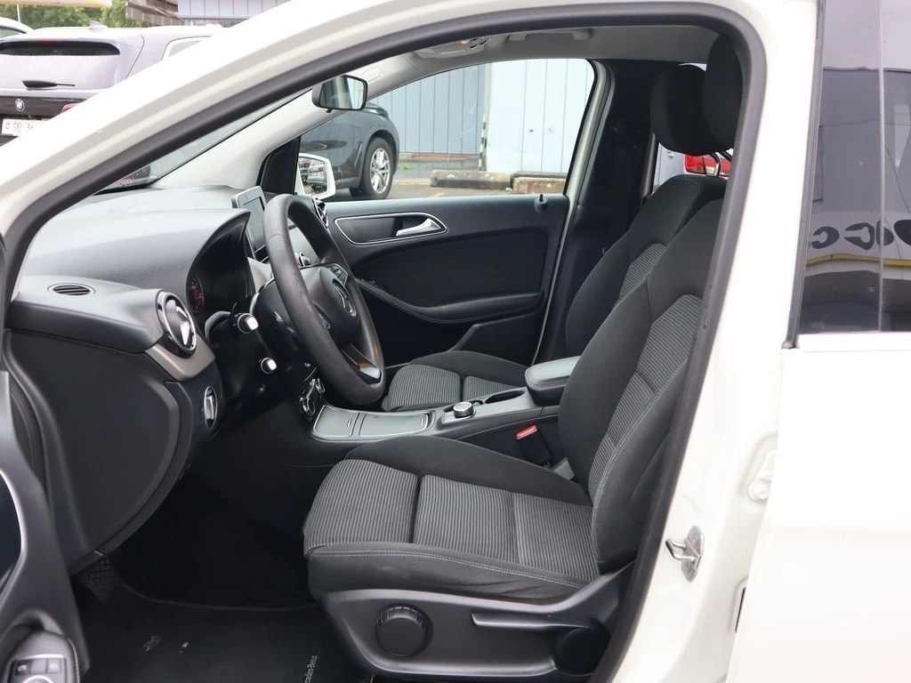 MERCEDES-BENZ B 220 Style 4Matic 7G-DCT ** Frisch ab MFK und Service **-image-9