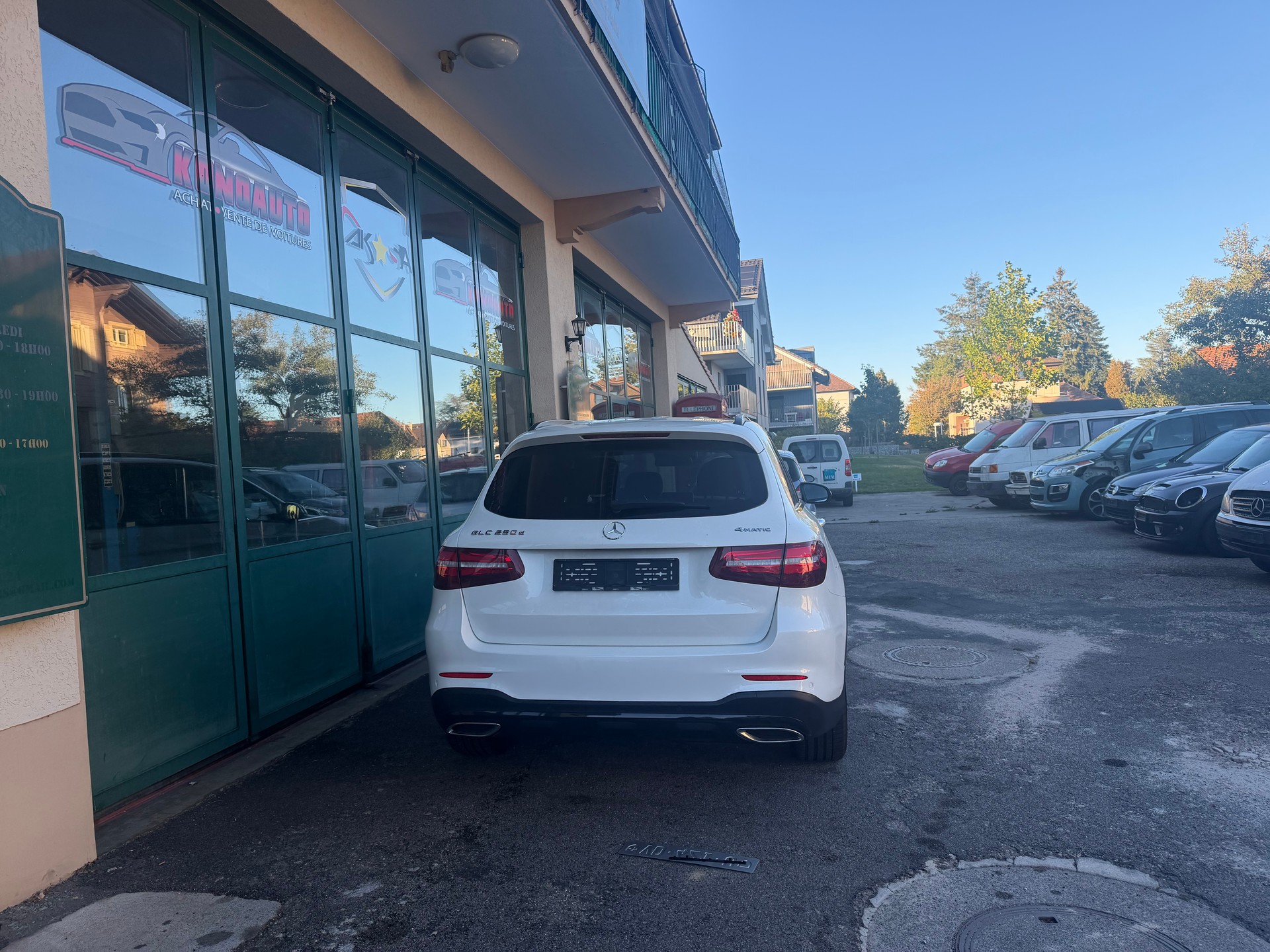 MERCEDES-BENZ GLC 250 d 4Matic 9G-Tronic-image-5