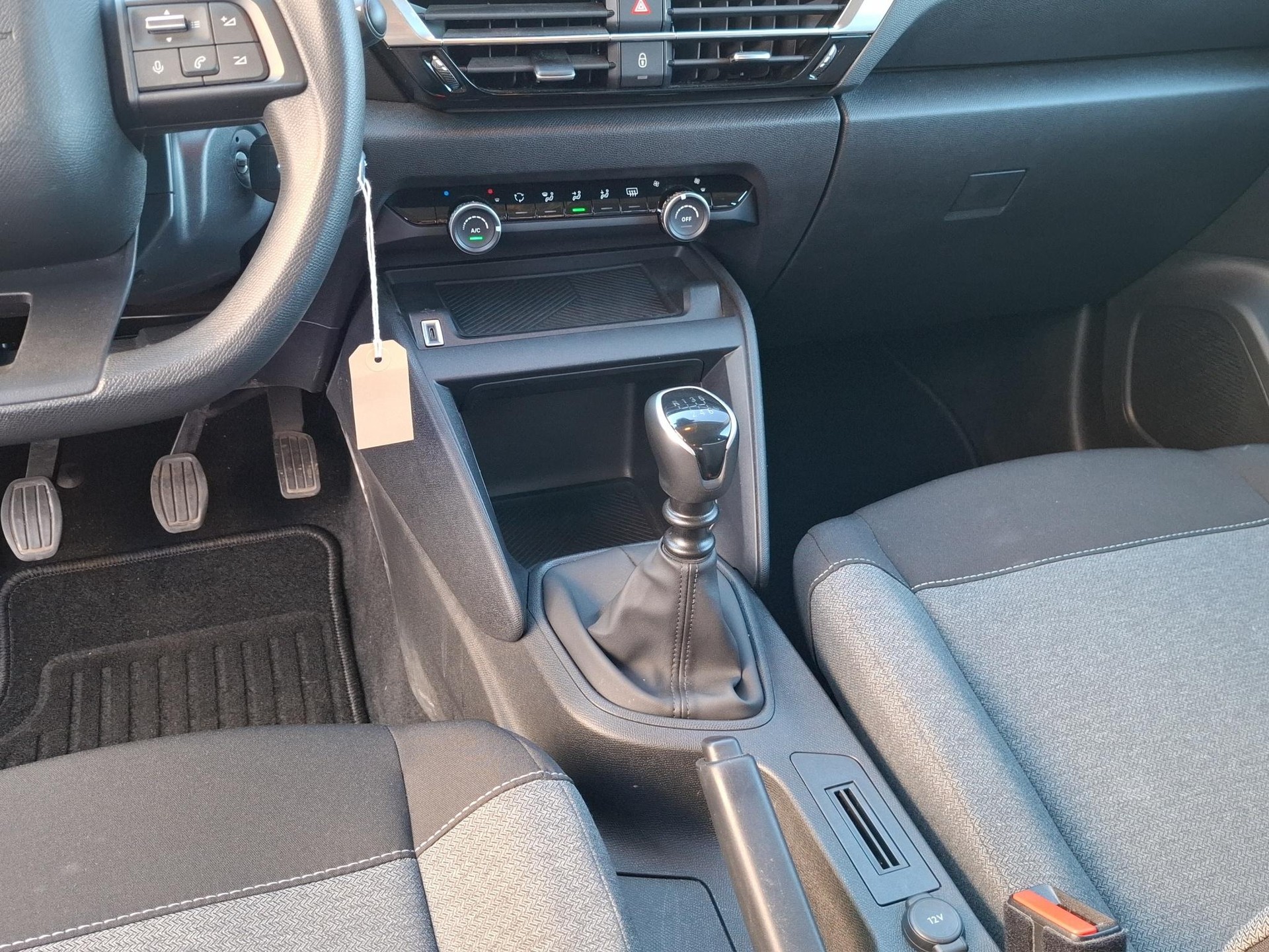 CITROEN Citroën C4 1.2 PureTech Live Pack-image-10
