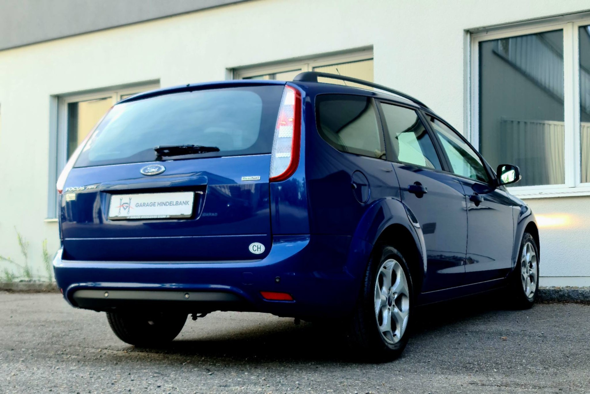 FORD Focus 1.8i Flexifuel Titanium-image-8