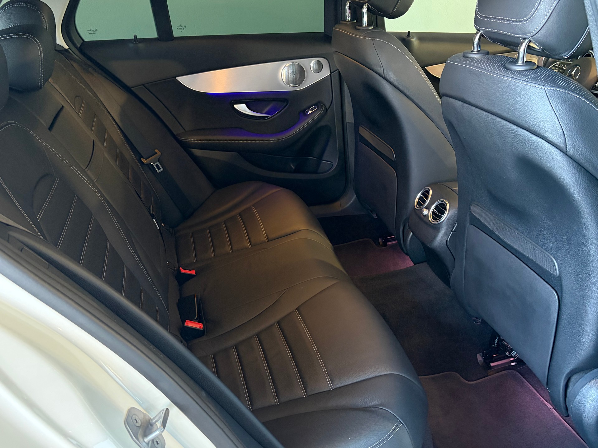 MERCEDES-BENZ C 220 d 4Matic 9G-Tronic *CH-Fahrzeug*STANDHEIZUNG*Panoramadach*-image-18