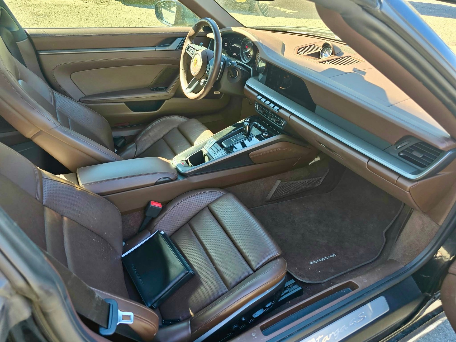 PORSCHE 911 Targa 4S PDK-image-10